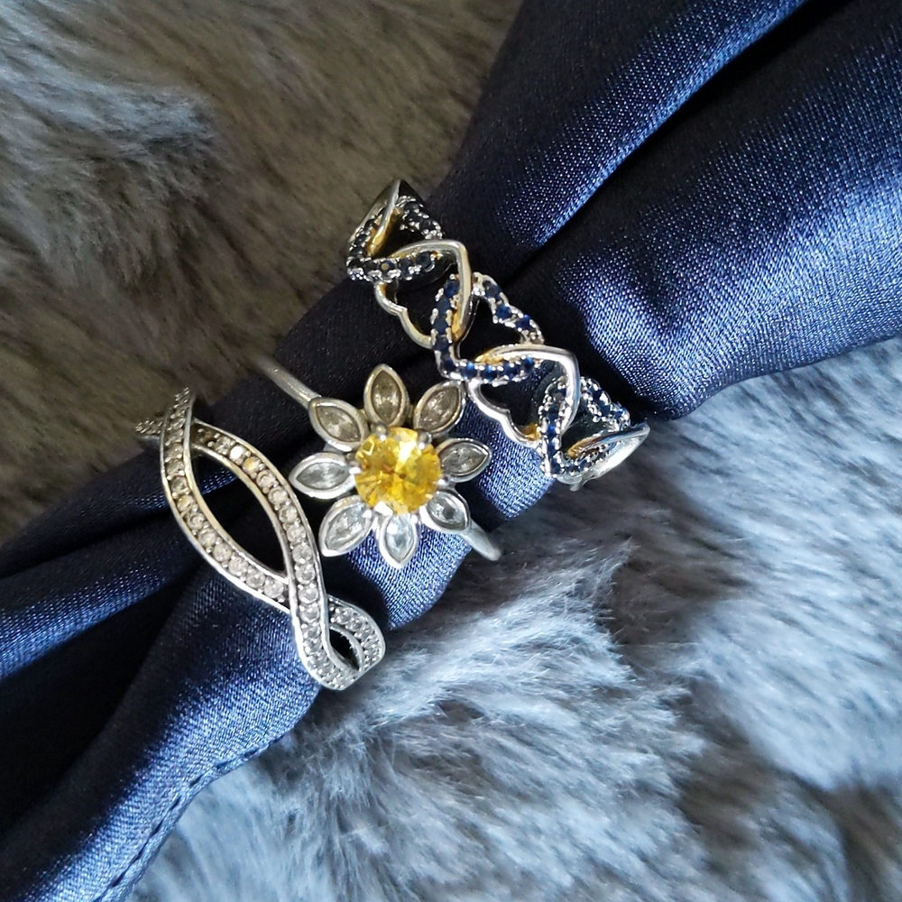 3 silver rings
